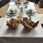 Au Petit Pont 3*