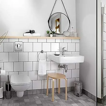 Au Petit Pont 3* Ла-Ванзено