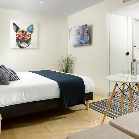 Au Petit Pont Hotel 3*